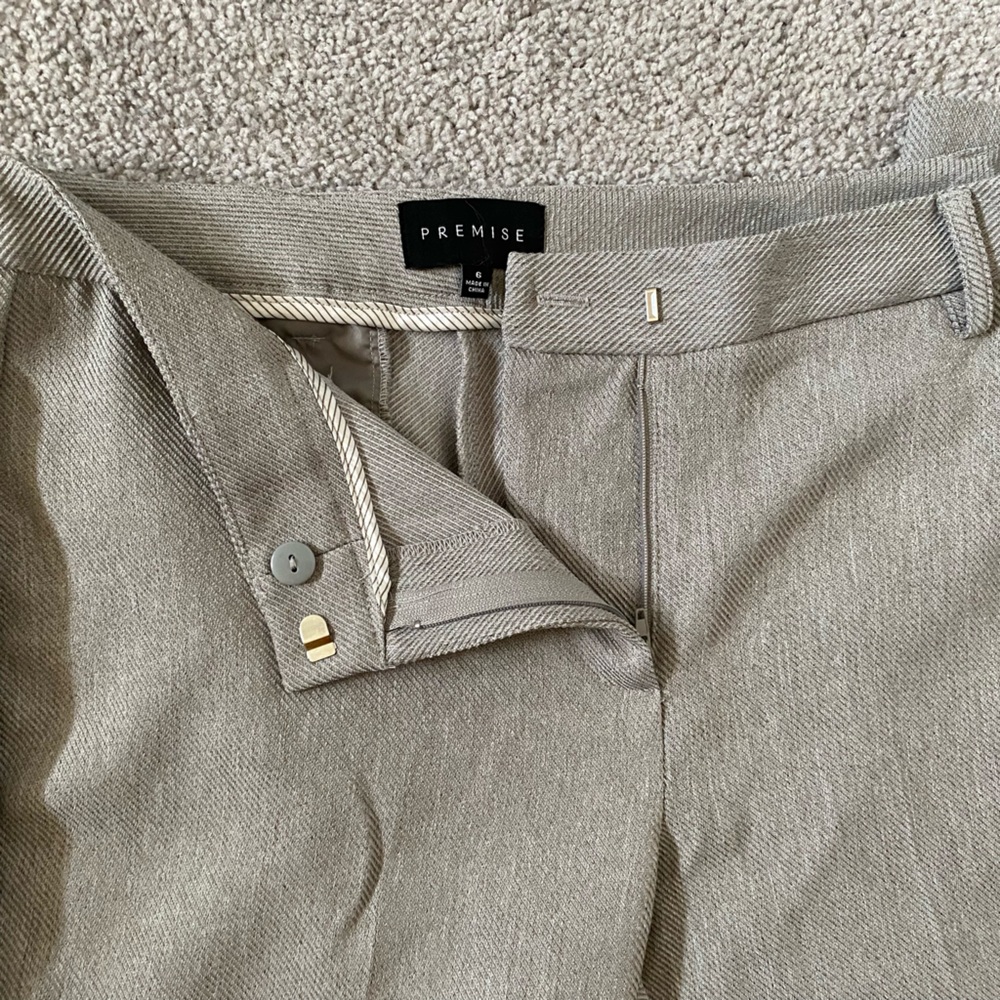 Premise Heather Gray Slacks size 6